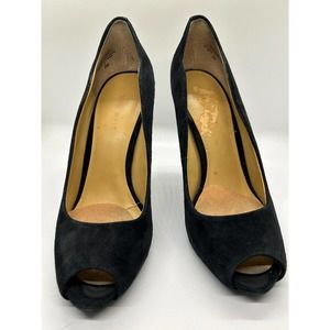 Nine West Suede Pump Size 7M Business Feminie with Scalloped Edge